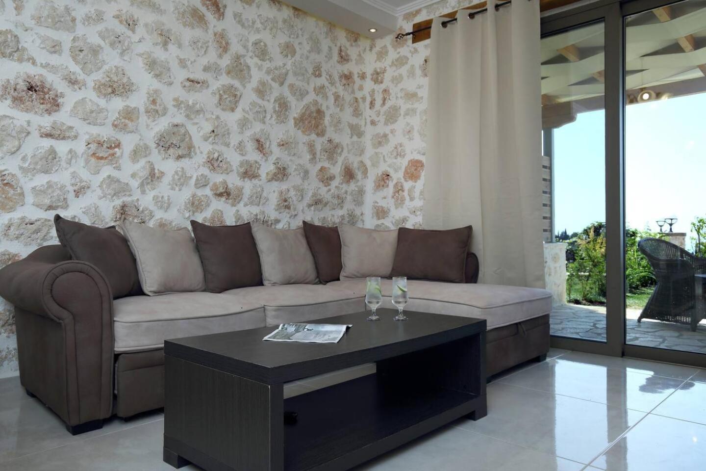 Villas Goudis Tsoukaladhes Ngoại thất bức ảnh