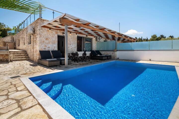 Villas Goudis Tsoukaladhes Ngoại thất bức ảnh